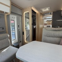 Hymer BML-I 780 MasterLine Bovenkasten Level 2X Airco Lithium Foto #10