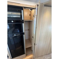 Hymer BML-I 780 MasterLine Bovenkasten Level 2X Airco Lithium Foto #52