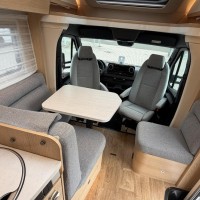 Hymer B600 MC WhiteLine Automaat Enkele Bedden Luifel Grote Garage Foto #13