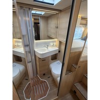 Hymer B600 MC WhiteLine Automaat Enkele Bedden Luifel Grote Garage Foto #26