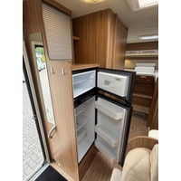 Carado T447 Euro6 Enkele Bedden Luifel Zonnepaneel Bearlock Fietsenrek Foto #18