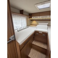 Carado T447 Euro6 Enkele Bedden Luifel Zonnepaneel Bearlock Fietsenrek Foto #22