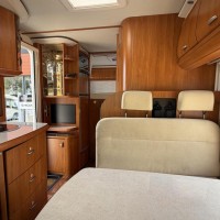 Hobby T 600 GFS Dwarsbed Zonnepaneel Unieke Staat 24501KM!!! Foto #26