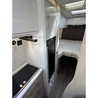Kabe Travel Master Van 690LB V6 190PK Enkele Bedden Zonnepaneel Trekhaak Foto #54
