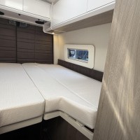 Kabe Travel Master Van 690LB V6 190PK Enkele Bedden Zonnepaneel Trekhaak Foto #2