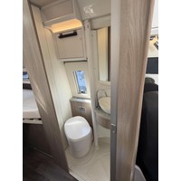 Kabe Travel Master Van 690LB V6 190PK Enkele Bedden Zonnepaneel Trekhaak Foto #10