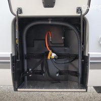 Hymer BMC-T 600 170pk Automaat | Lithium | Dieselverwarming | Lengtebedden | Uitrustingslijn Premium | Omvormer | SLC Chassis | Stoelverwarming | Luifel | LED TV | ABUS Extra sloten | Gas aansluiting buiten | Foto #38