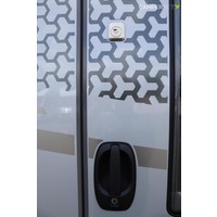 Hymer BMC-T 600 170pk Automaat | Lithium | Dieselverwarming | Lengtebedden | Uitrustingslijn Premium | Omvormer | SLC Chassis | Stoelverwarming | Luifel | LED TV | ABUS Extra sloten | Gas aansluiting buiten | Foto #42