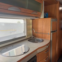 Hymer B614 uit 2005 Foto #10