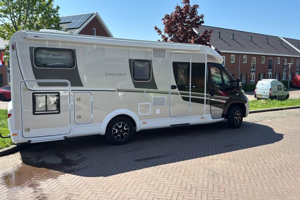 Tweedehands Dethleffs campers camper kopen