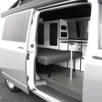 Volkswagen Transporter Buscamper 2.0 TDI 140 Pk DSG-7 Lang California-look  | 2-Persoons | Luifel | Hefdak | Stand-kachel | Two Tone kleur  | TOPSTAAT Foto #34