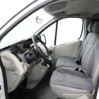 Renault Trafic Buscamper 2.0 DCi 115 Pk | 2 Zits/Slaapbank | Breedbed 130 x 190 | Camper kenteken | Two Town kleur | Trekhaak | Nette staat Foto #40