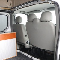 Renault Trafic Buscamper 2.0 DCi 115 Pk | 2 Zits/Slaapbank | Breedbed 130 x 190 | Camper kenteken | Two Town kleur | Trekhaak | Nette staat Foto #16