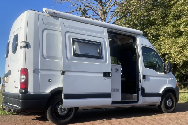 Renault campers MASTER uit 2007