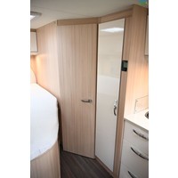 Bürstner IC-Line 690 Elektr. Fietsendrager Level systeem Foto #21