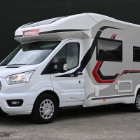 Challenger Graphite 260 Diesel Kachel automaat Airco Hefbed Foto #1