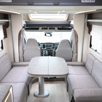 Challenger Graphite 260 Diesel Kachel automaat Airco Hefbed Foto #5