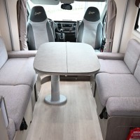 Challenger Graphite 260 Diesel Kachel automaat Airco Hefbed Foto #9