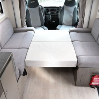 Challenger Graphite 260 Diesel Kachel automaat Airco Hefbed Foto #10