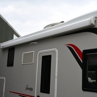 Challenger Graphite 260 Diesel Kachel automaat Airco Hefbed Foto #40
