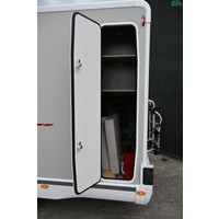 Challenger Graphite 260 Diesel Kachel automaat Airco Hefbed Foto #43