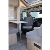 Carado T449T Edition26 165pk Automaat | Queensbed | Maxi Chassis | Luifel | Bi-Xenon | Gescheiden douche | Nieuw uit voorraad leverbaar | Grote koelkast | Lichtmetalen velgen | Foto #7