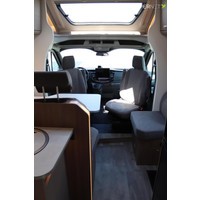 Carado T449T Edition26 165pk Automaat | Queensbed | Maxi Chassis | Luifel | Bi-Xenon | Gescheiden douche | Nieuw uit voorraad leverbaar | Grote koelkast | Lichtmetalen velgen | Foto #8