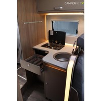 Carado T449T Edition26 165pk Automaat | Queensbed | Maxi Chassis | Luifel | Bi-Xenon | Gescheiden douche | Nieuw uit voorraad leverbaar | Grote koelkast | Lichtmetalen velgen | Foto #12