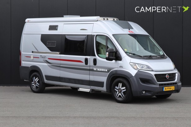 Adria TWIN 600 SPT Multijet 150pk | Omvormer | Luifel | Trekhaak | Bearlock | Fietsendrager | Dwarsbed | LED TV | Parkeersensoren achter |