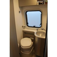 Adria TWIN 600 SPT Multijet 150pk | Omvormer | Luifel | Trekhaak | Bearlock | Fietsendrager | Dwarsbed | LED TV | Parkeersensoren achter | Foto #18
