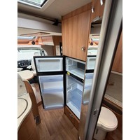 Hymer T 678 CL Automaat Enkele Bedden Hefbed Luchtvering Lithium Zonnepanelen Foto #42