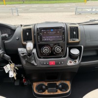 Hymer T 678 CL Automaat Enkele Bedden Hefbed Luchtvering Lithium Zonnepanelen Foto #16