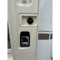 Hymer T 678 CL Automaat Enkele Bedden Hefbed Luchtvering Lithium Zonnepanelen Foto #23