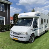 Adria Coral 650 SP uit 2004 Foto #1