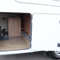Dethleffs TREND T6757 130pk 2.3 Multijet | Dak airco | Queensbed | Zonnepaneel | Elektrisch hefbed | Luifel | Fietsendrager | Gescheiden douche | Foto #18