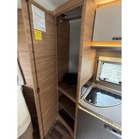Weinsberg 650MF IC-Line Edition 9T-Automaat Fransbed Hefbed Levelsysteem Foto #8