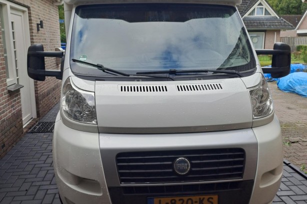 Tweedehands Adria campers camper kopen