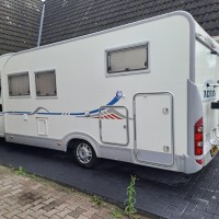 Adria Coral S 660 SL uit 2007 Foto #1