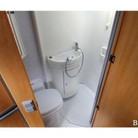 Lmc LIBERTY 688 TI AUTOMAAT/dwarsbed Foto #13