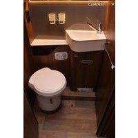 Hymer BMC-I 680 177pk Automaat | Alde verwarming | Kasten i.p.v. Hefbed | Lengtebedden | Omvormer | Dak airco | SLC Chassis | GFK Dak| Buitendouche | Zonnepanelen | Gescheiden douche | Bearlock | Foto #6