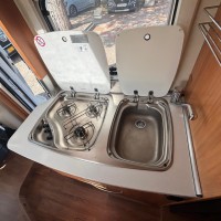 Hymer EXSIS-T 414 compact 595 cm en toch veel ruimte Foto #1
