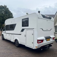 Adria Coral S 670 SC Pus Queensbed uit 2017 Foto #2