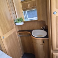 Hymer B574 uit 2000 Foto #10