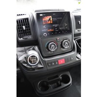 Carado V337 140pk | Dak airco | Lengtebedden | Lithium | Luifel | Compact | Fietsendrager | Multimediasysteem | LED TV | Luifel | Foto #25