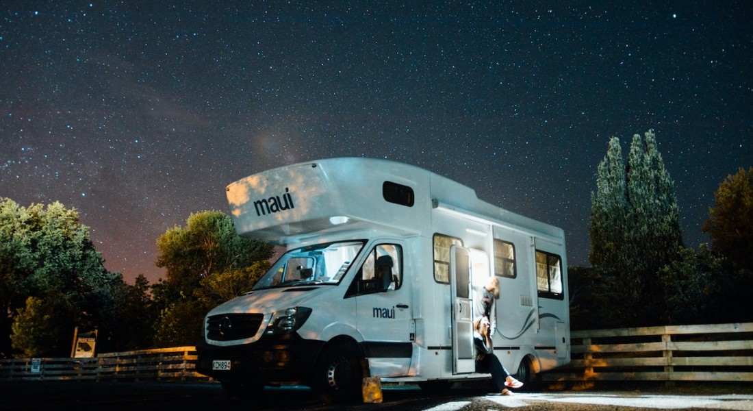 Hoe weet je of een gebruikte camper goed is onderhouden?