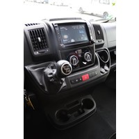 Weinsberg Cara Tour 600 MQ 2.3 multijet 140pk | Swing fietsendrager | 5.99M | Luifel | HEO safe slot | LED TV | Head up display | Zonnepaneel | Pioneer multimedia systeem | LED Koplampen | Dwarsbed | Foto #7