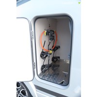 Hymer Exsis T580 140pk Automaat | Xperience edition | Smal model | Lengtebedden | Zonnepanelen | XL Bed | Cystal zilver | Luifel | Buitendouche | LED Koplampen | Zened multimediasysteem | Foto #44