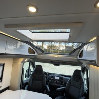 Adria Compact SL Supreme 9T-Automaat 180PK Enkele Bedden Leer Luifel Foto #41