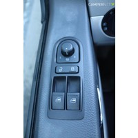Volkswagen CALIFORNIA 140pk Automaat | Luifel | Fietsendrager | DSG Automaat | Hefdak | Bearlock | Parkeersensoren | Stoelverwarming | Pioneer multimediasysteem | Achteruitrijcamera | Foto #10