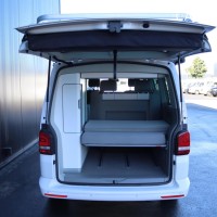 Volkswagen CALIFORNIA 140pk Automaat | Luifel | Fietsendrager | DSG Automaat | Hefdak | Bearlock | Parkeersensoren | Stoelverwarming | Pioneer multimediasysteem | Achteruitrijcamera | Foto #15